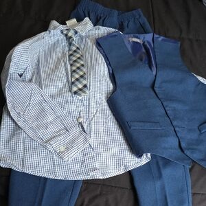Van Heusen Blue and White Kids Matching Set